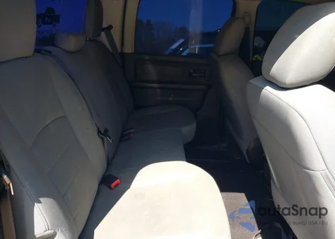 2017 Ram 1500 Express 4X4 5'7 Box из США, поврежденный, VIN 3C6RR7KT2HG548853